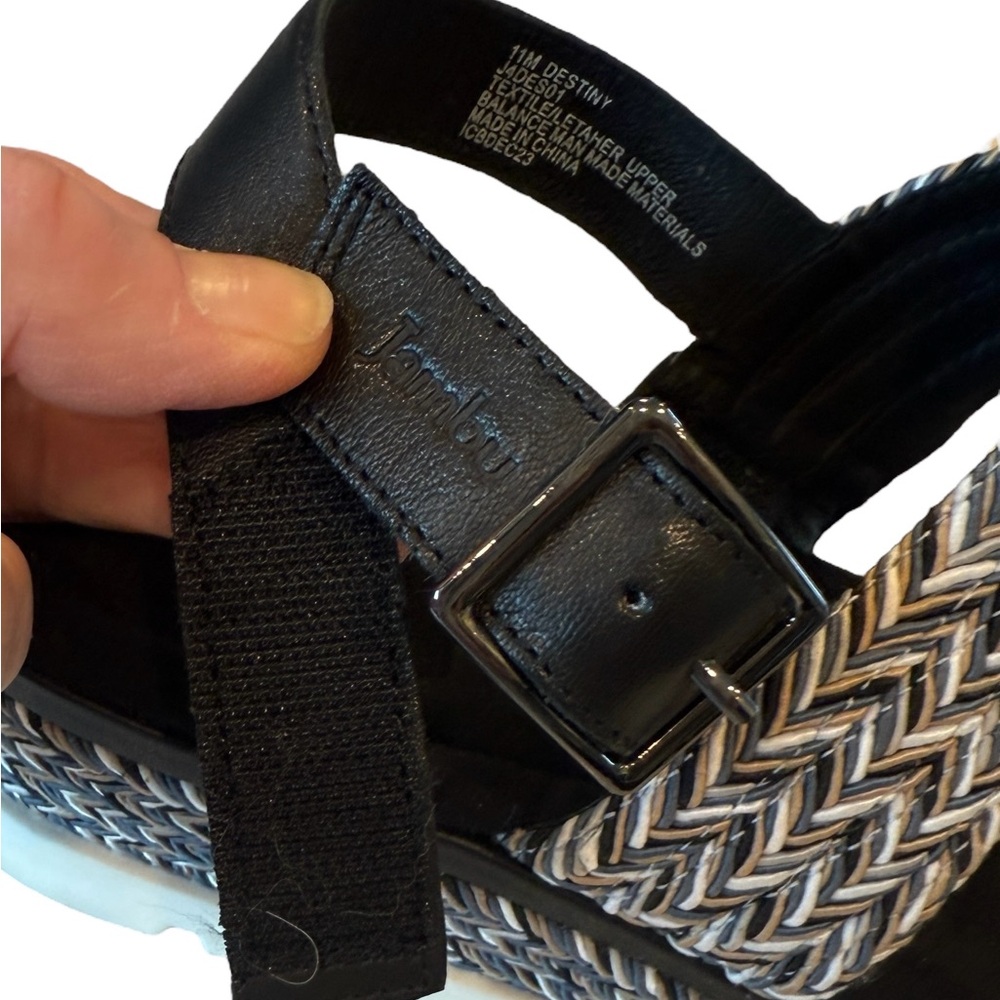 Jambu Destiny Patterned‎ Sandals - Picture 8 of 9
